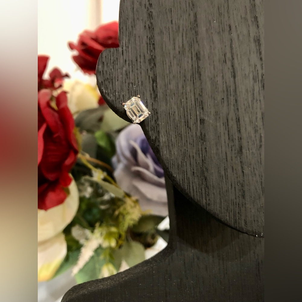 💎💍2 Carat Emerald Cut Diamond 💎